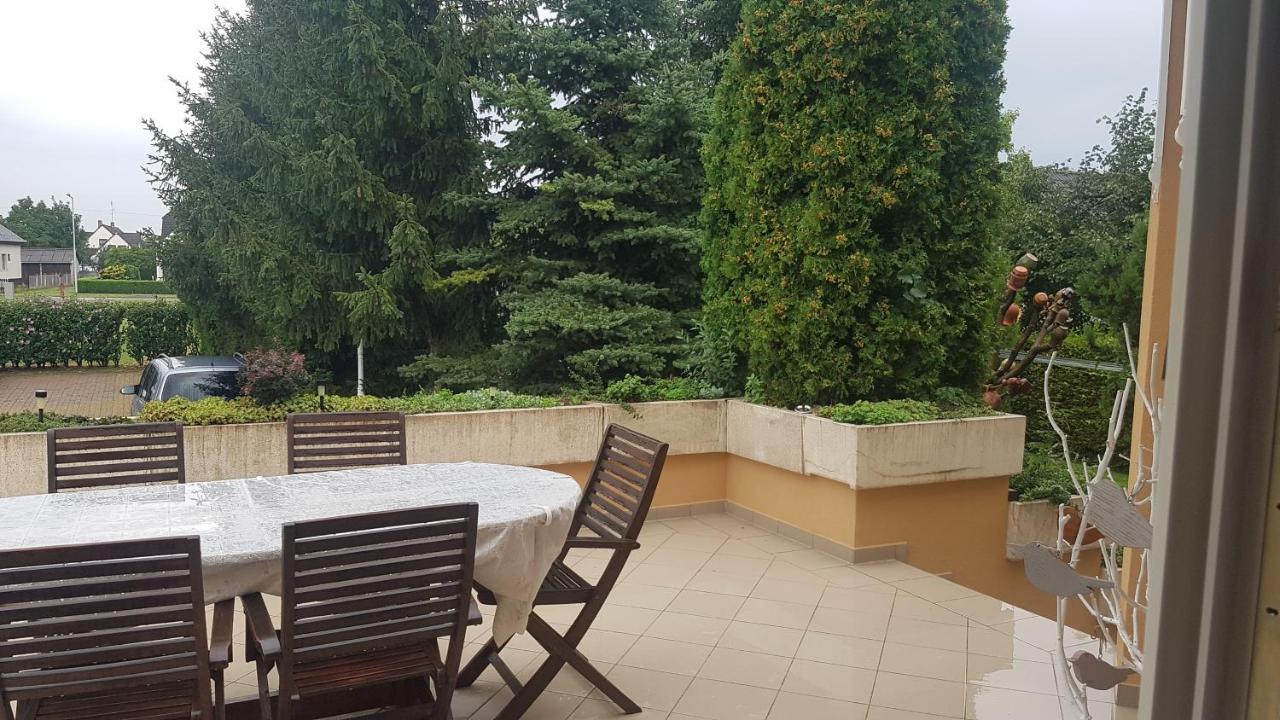 Szenczi Vendeghaz Apartment Buk