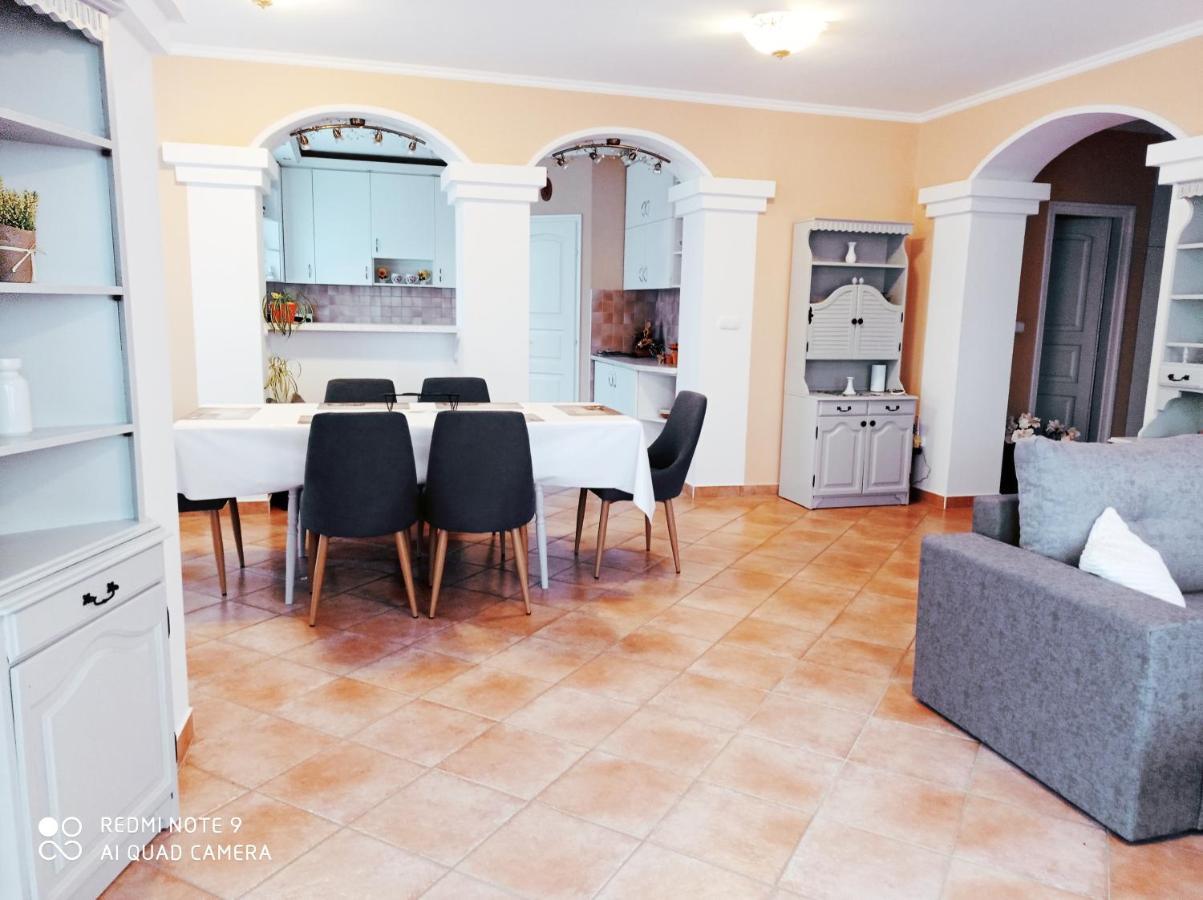 Apartment Szenczi Vendeghaz